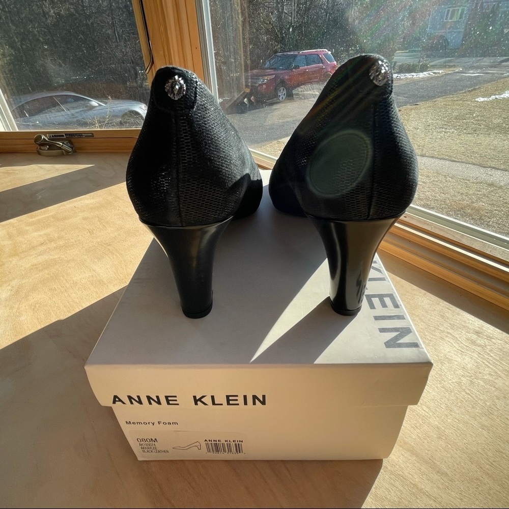 Anne Klein, New, Women's Kaylee Pump. - Picture 5 of 6